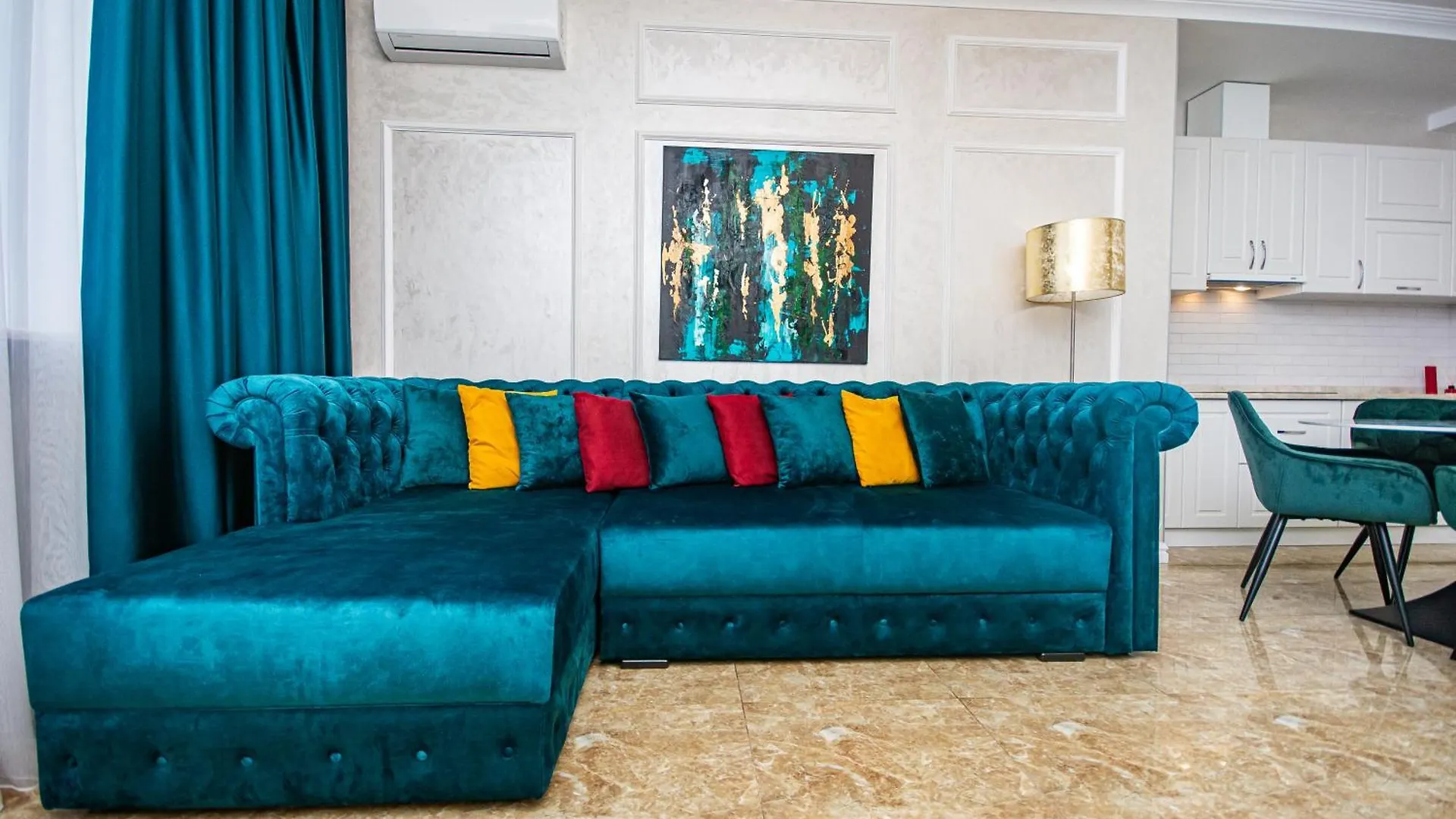 דירות קייב Luxury For Business & Pleasure Royal 1
