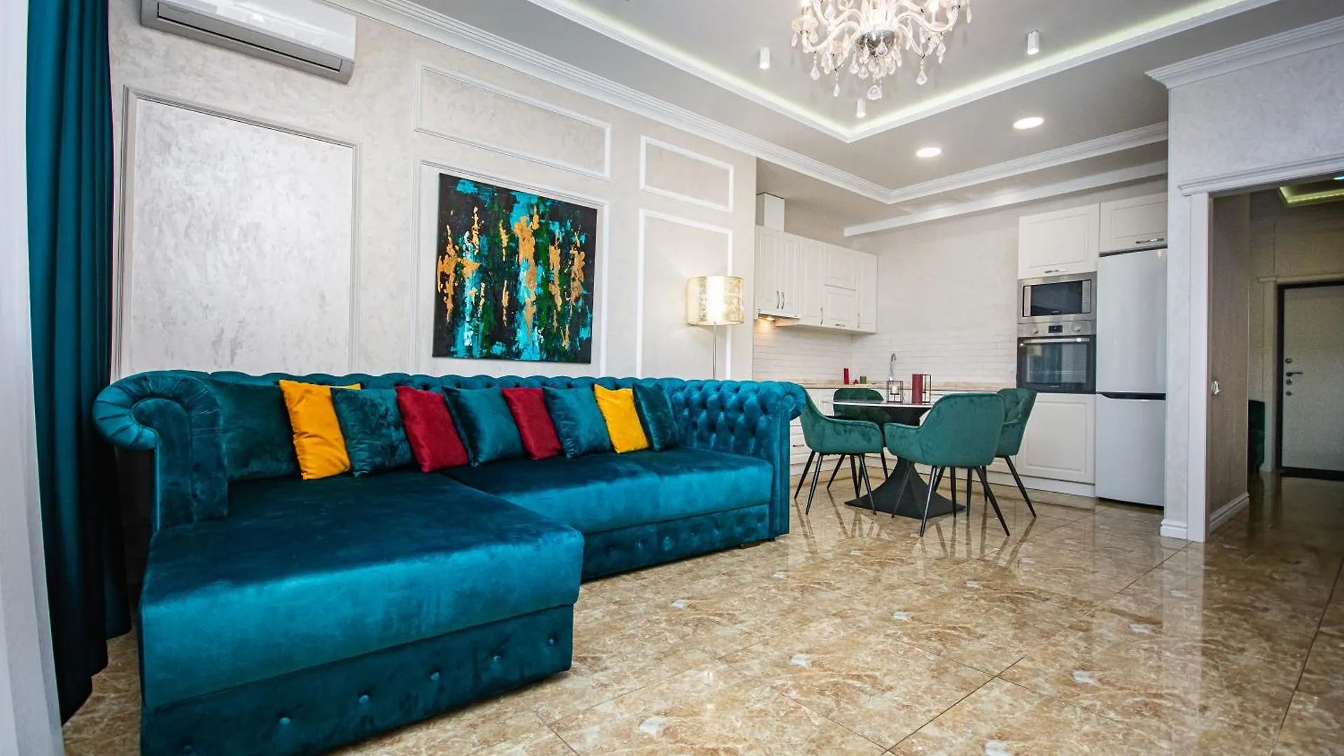 Apartment Ferienwohnung Luxury For Business & Pleasure Royal 1 Kiew Ukraine